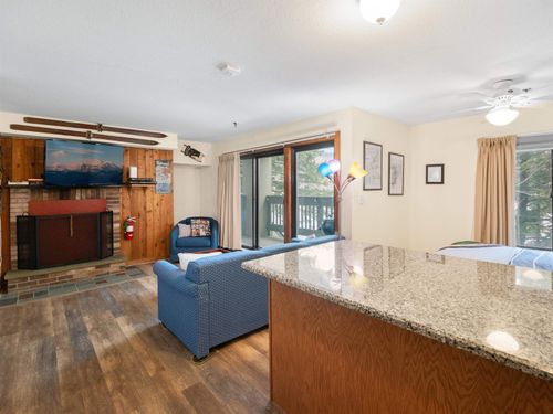 3c17-133 E Mountain Rd, Killington, VT, 05751-9615 | Card Image