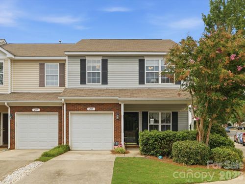 209 Tail Race Ln, Fort Mill, SC, 29715-6472 | Card Image