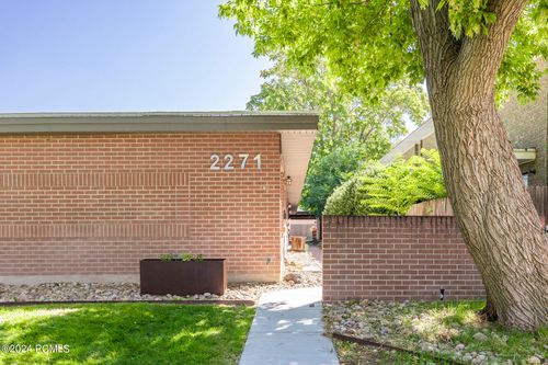 2271 S 800, Salt Lake City, UT, 84106 | Card Image