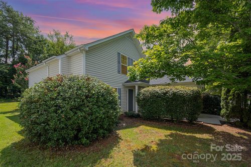 121-320 Winding Canyon Dr, Charlotte, NC, 28214-5013 | Card Image