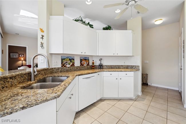 APT-1001 - 14571 Glen Cove Dr, Condo with 3 bedrooms, 2 bathrooms and null parking in FORT MYERS FL | Image 15