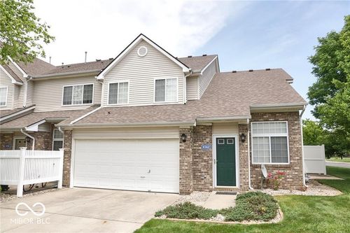 8362 Enclave Blvd, Fishers, IN, 46038-1594 | Card Image