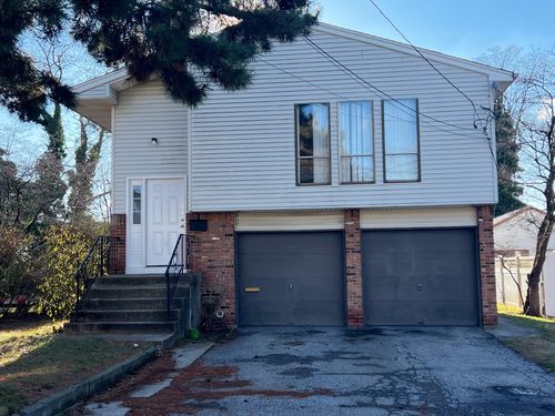 22 High St, Roslyn Heights, NY, 11577-1926 | Card Image