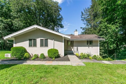 41 Old Deer Park Rd, Katonah, NY, 10536-3434 | Card Image