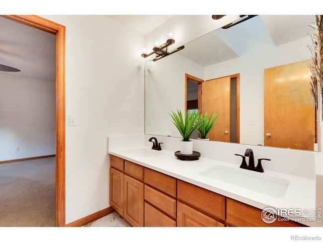 2nd Bathroom Upstairs | Image 29