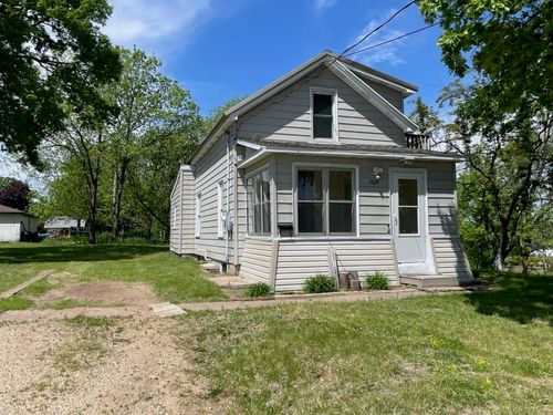 1109 3rd St W, Menomonie, WI, 54751-2416 | Card Image