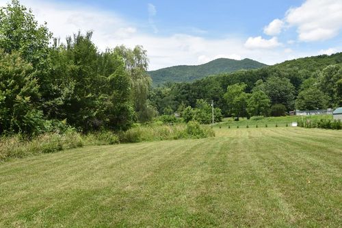 126 Bolo Ln, Hayesville, NC, 28904-0696 | Card Image