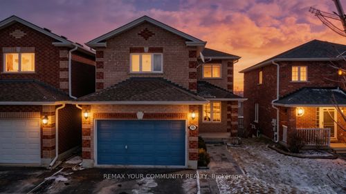 65 Smith St, Bradford, ON, L3Z3E1 | Card Image