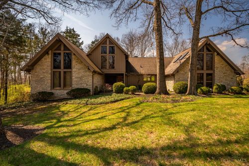 6853 Cloister Cliffs Dr, Middletown, OH, 45042-9226 | Card Image