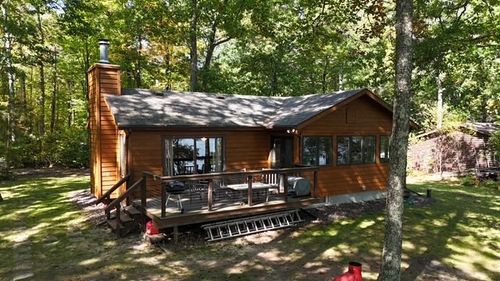 7610 N Court Oreilles Lake Dr, Hayward, WI, 54843-2078 | Card Image