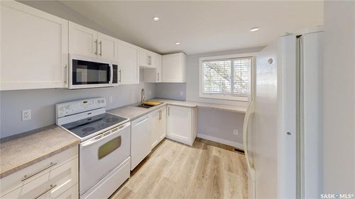 1248 Wallace St, Regina, SK, S4N3Z3 | Card Image