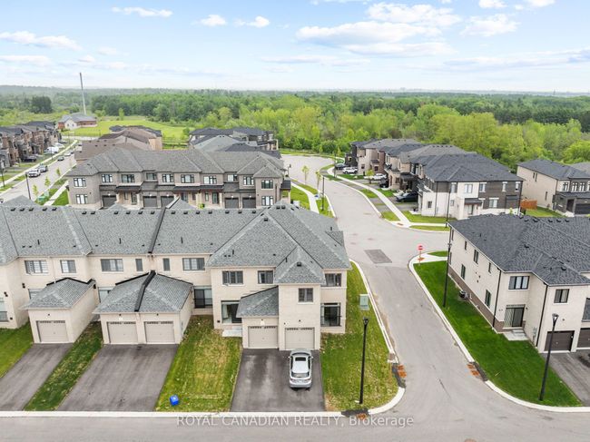 2670 Delphinium Trail, House attached with 4 bedrooms, 3 bathrooms and 1 parking in Pickering ON | Image 35
