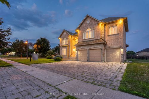 119 Boake Trail, Richmond Hill, ON, L4B4B7 | Card Image