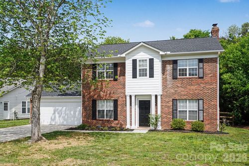 12127 Landing Green Dr, Charlotte, NC, 28277-4635 | Card Image