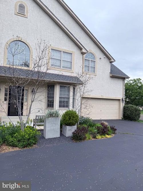 1241 Carnigan Ct, Lower Gwynedd, PA, 19002-2541 | Card Image