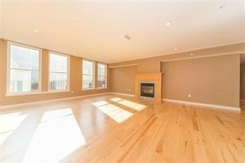8-335 West 2nd, Boston, MA, 02127 | Card Image