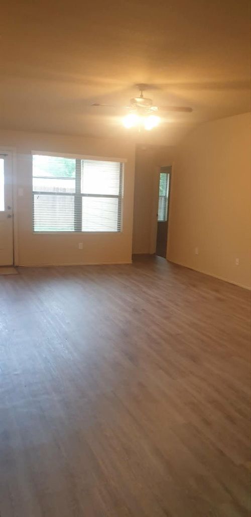 821 Katydid Ct, Conroe, TX, 77301-5511 | Card Image