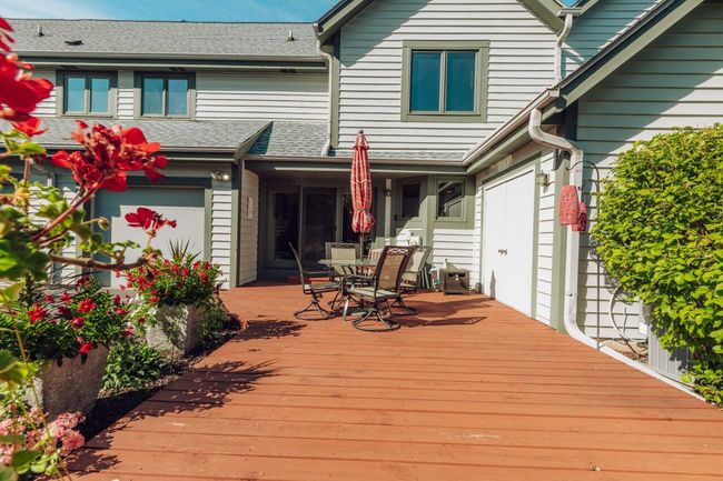 S75W17553 Harbor Circle, Condo with 2 bedrooms, 2 bathrooms and null parking in Muskego WI | Image 38