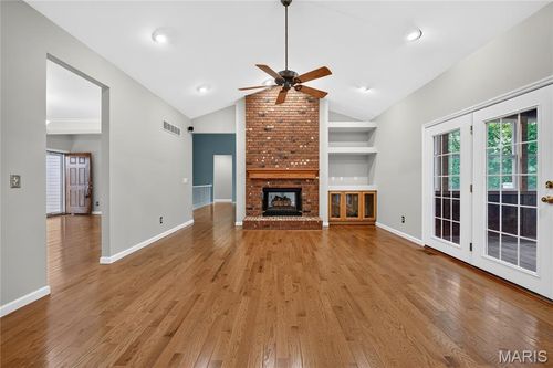 1819 Heather Glen Ct, Lake St Louis, MO, 63367-4245 | Card Image
