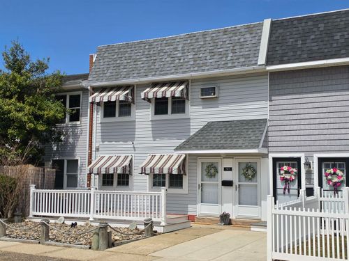 121 Seaview Ct, North Wildwood, NJ, 08260-3017 | Card Image