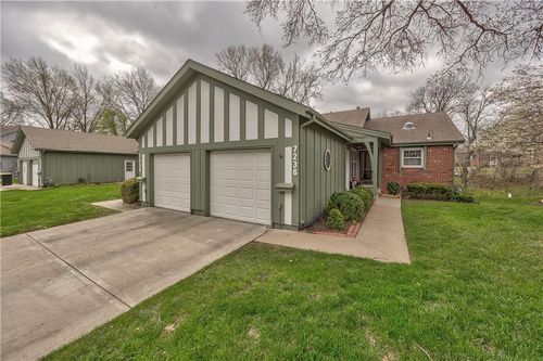 7236 Mastin St, Shawnee, KS, 66203-4606 | Card Image