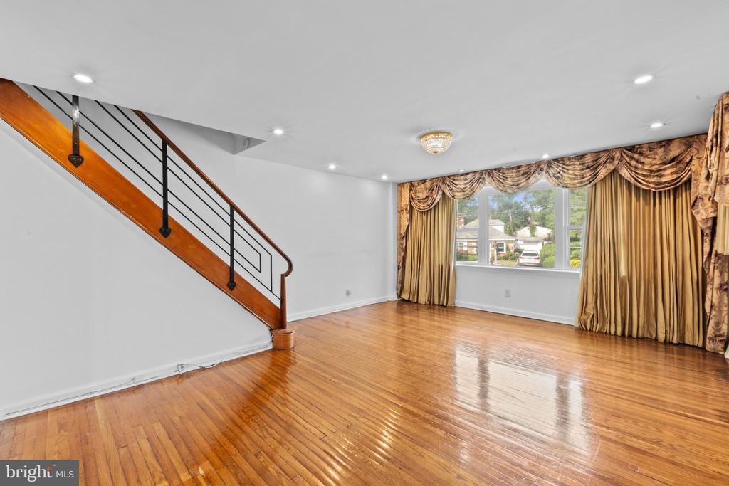 Residential in PHILADELPHIA 3