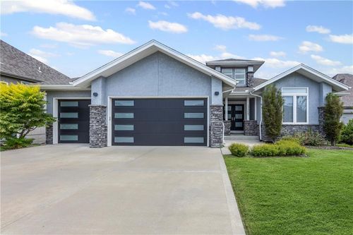 17305 Umbra St, Overland Park, KS, 66221 | Card Image