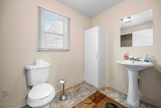 111 S Center St, Home with 0 bedrooms, 0 bathrooms and 8 parking in Lagrange OH | Image 15