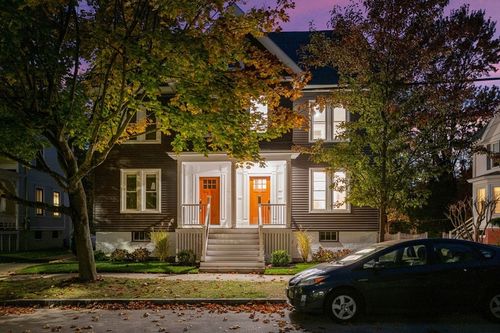 90-90 Wibird St, Portsmouth, NH, 03801-5038 | Card Image