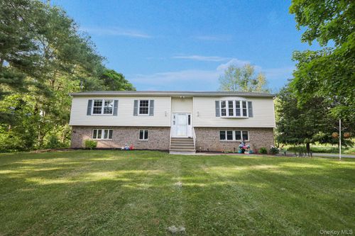9 Evan Rd, Dover Plains, NY, 12522-5416 | Card Image