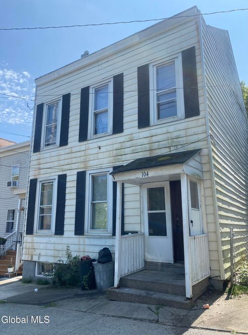 104 2nd Ave, Albany, NY, 12202-1217 | Card Image