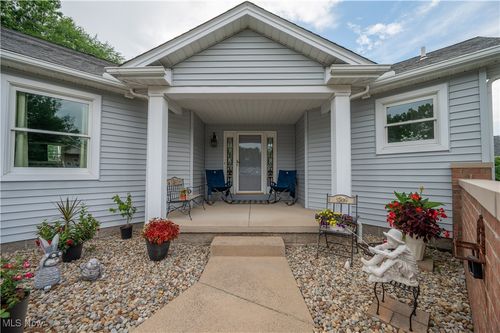 117 Nicklaus Dr Ne, Warren, OH, 44484-5544 | Card Image