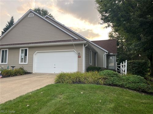 4228 Castle Rdg, Copley, OH, 44321-3049 | Card Image
