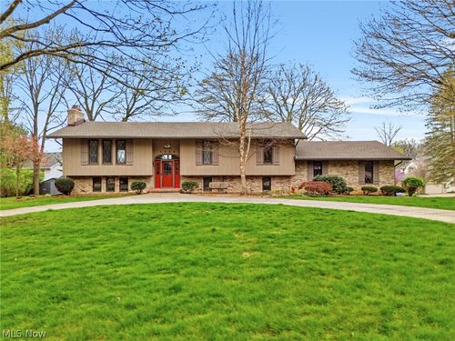 2400 Lancaster Road, Akron, OH, 44313 | Card Image