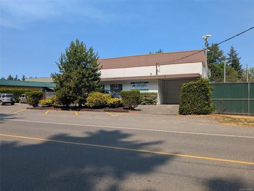 253 Fern Rd, Qualicum Beach, BC, V9K1R1 | Card Image