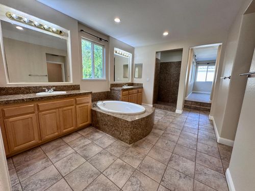 1661 Baines Ave, Sacramento, CA, 95835-1220 | Card Image