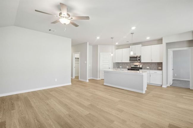 18758 Bliss Pl, House other with 3 bedrooms, 2 bathrooms and 2 parking in New Caney TX | Image 4
