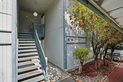 81-1036 Oak Grove Rd, Concord, CA, 94518-3241 | Card Image