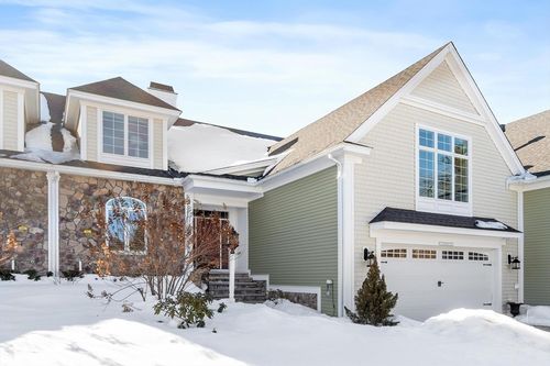 31-31 Crenshaw Ln, Andover, MA, 01810-2873 | Card Image