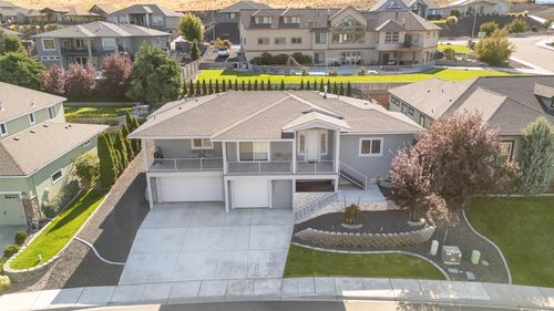 2317 W 50th Ave, Kennewick, WA, 99337-4620 | Card Image