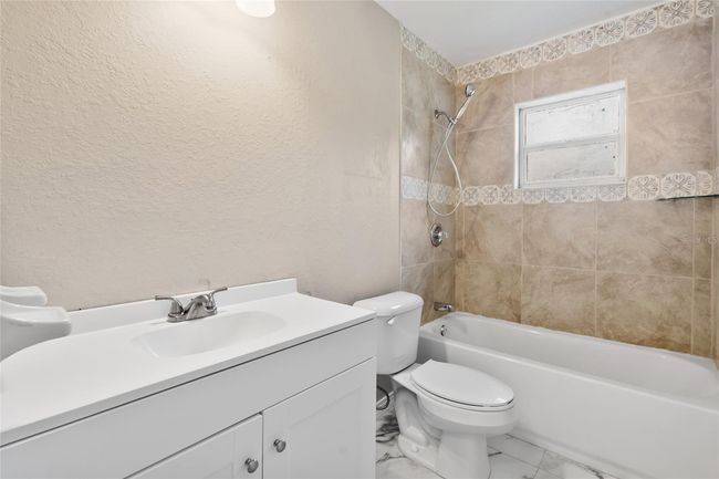 4250 Nw 26 Th Ter, House other with 3 bedrooms, 2 bathrooms and null parking in Ocala FL | Image 15