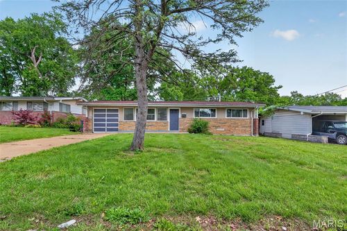 10836 Hallstead Drive, St Louis, MO, 63136 | Card Image