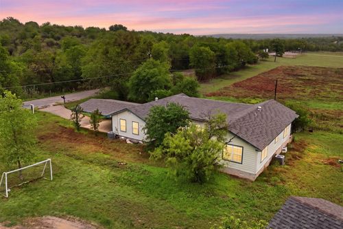 440 Lonie Ln, Kyle, TX, 78640-4673 | Card Image