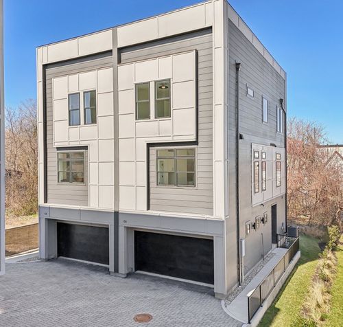 c6-107 E 9th St, Columbia, TN, 38401-4285 | Card Image