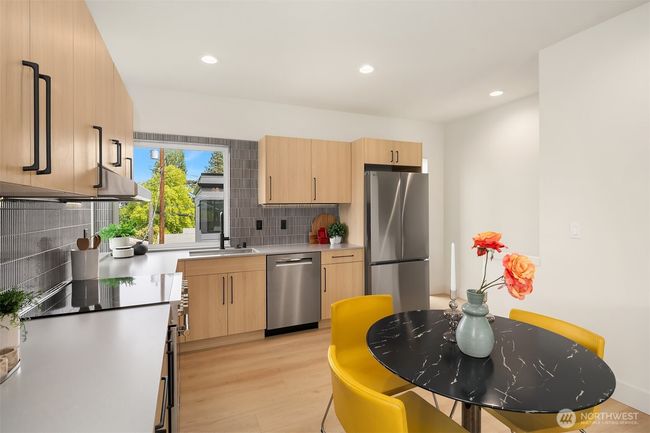 B - 3650 51 St Ave Sw, Townhouse with 2 bedrooms, 2 bathrooms and null parking in Seattle WA | Image 9
