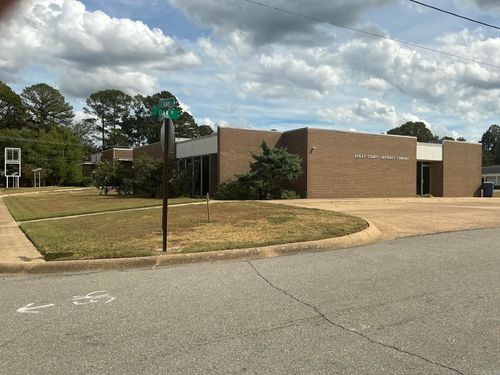 108 N Oak St, Hamburg, AR, 71646-3240 | Card Image