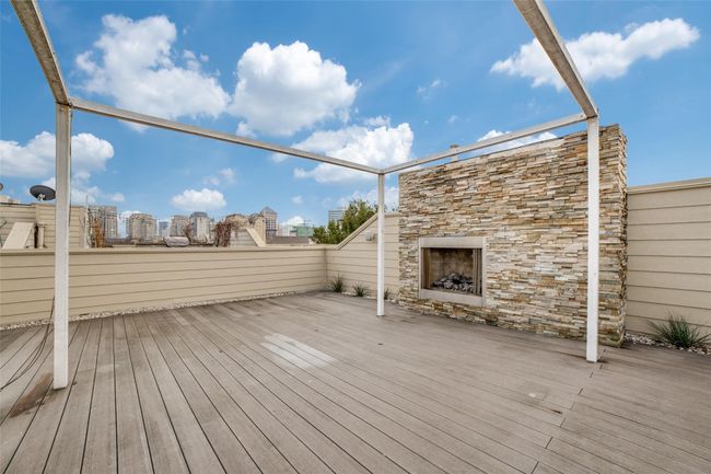 View of wooden terrace | Image 15