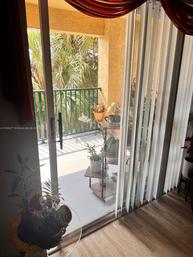 APT-1236 - 733 Riverside Dr, Condo with 1 bedrooms, 1 bathrooms and null parking in Coral Springs FL | Image 16