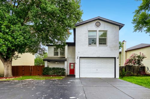 7627 Branston, San Antonio, TX, 78250-2935 | Card Image