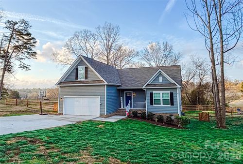 104 Preston Trl, Kings Mountain, NC, 28086-9594 | Card Image